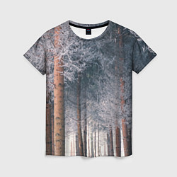 Женская футболка Зимний еловый лес