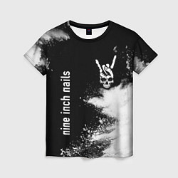 Женская футболка Nine Inch Nails и рок символ на темном фоне