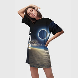 Футболка женская длинная Солнечное затмение в открытом космосе, цвет: 3D-принт — фото 2