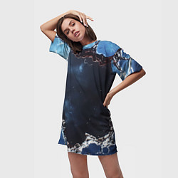 Футболка женская длинная Объемная дыра в стене текстура, цвет: 3D-принт — фото 2