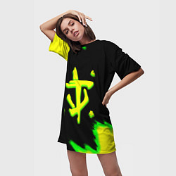 Футболка женская длинная Doom огненное лого краски, цвет: 3D-принт — фото 2