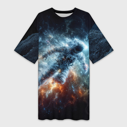 Женская длинная футболка Космонавт парит в космосе среди звезд / 3D-принт – фото 1