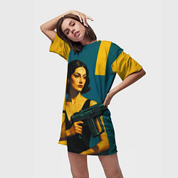 Футболка женская длинная Девушка с ретрофутуристическим автоматом поп-арт 1, цвет: 3D-принт — фото 2