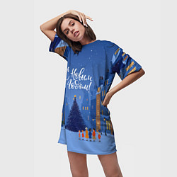 Футболка женская длинная С новым год - праздничный дворик, цвет: 3D-принт — фото 2