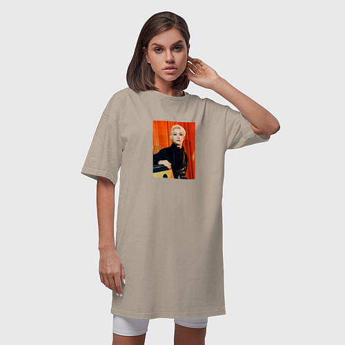 Женская футболка-платье Felix Stray Kids Circus / Миндальный – фото 3