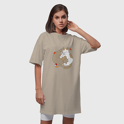 Женская футболка-платье Кошачья семья / Миндальный – фото 3