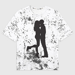 Женская футболка оверсайз Силуэт парня с девушкой в обнимку