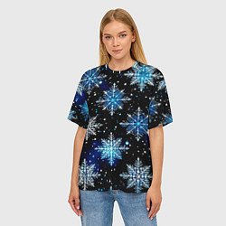 Футболка оверсайз женская Стилизованный чёрно-синий со снежинками, цвет: 3D-принт — фото 2