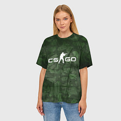 Футболка оверсайз женская Эмблема CS GO на камуфляжном фоне, цвет: 3D-принт — фото 2