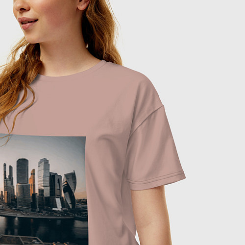 Женская футболка оверсайз Moscow City / Пыльно-розовый – фото 3