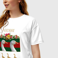 Футболка оверсайз женская GUSSI: Flowers Style, цвет: белый — фото 2