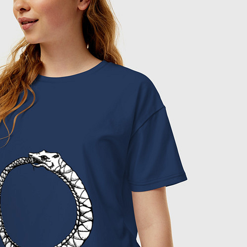 Женская футболка оверсайз Уроборос / Тёмно-синий – фото 3
