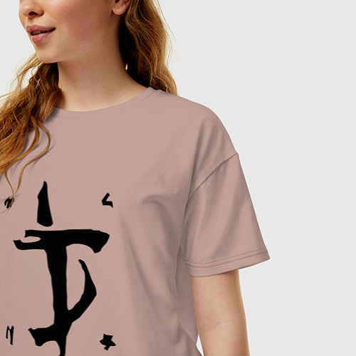 Женская футболка оверсайз DOOM Slayer / Пыльно-розовый – фото 3