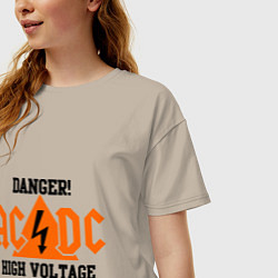 Футболка оверсайз женская AC/DC: High Voltage цвета миндальный — фото 2