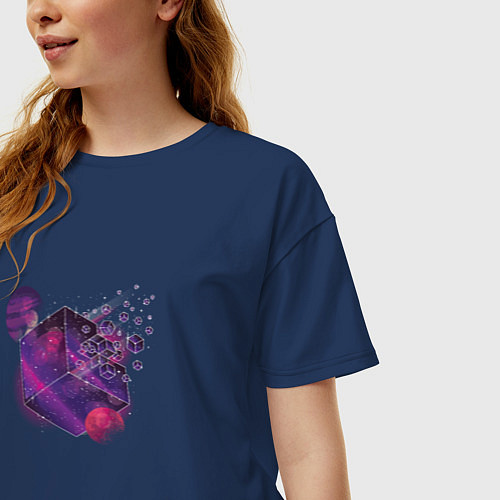 Женская футболка оверсайз Галактический куб / Тёмно-синий – фото 3