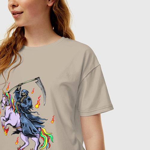 Женская футболка оверсайз Смерть на единороге / Миндальный – фото 3