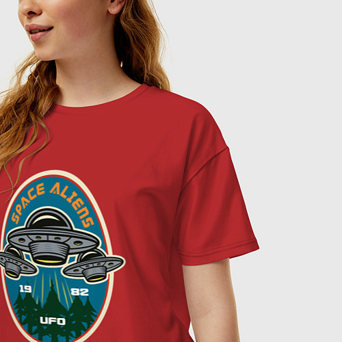 Женская футболка оверсайз UFO / Красный – фото 3