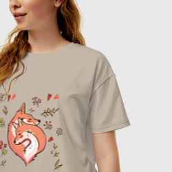 Футболка оверсайз женская Влюблённые лисички акварелью, цвет: миндальный — фото 2