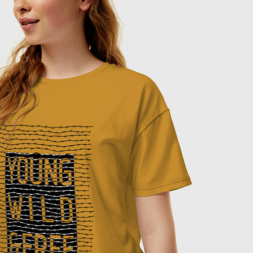 Женская футболка оверсайз YOUNG WILD &FREE / Горчичный – фото 3
