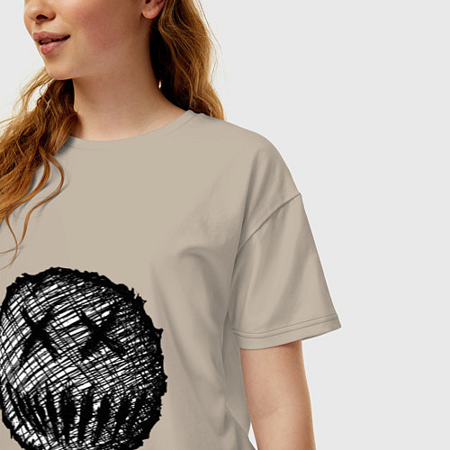 Женская футболка оверсайз Жуткая рожица пиксельная / Миндальный – фото 3