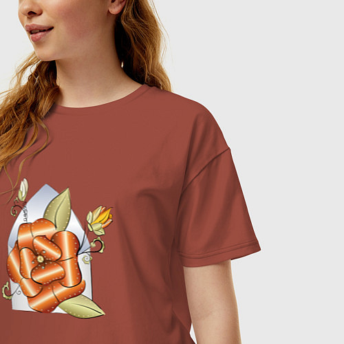 Женская футболка оверсайз Металлическая роза в конверте / Кирпичный – фото 3