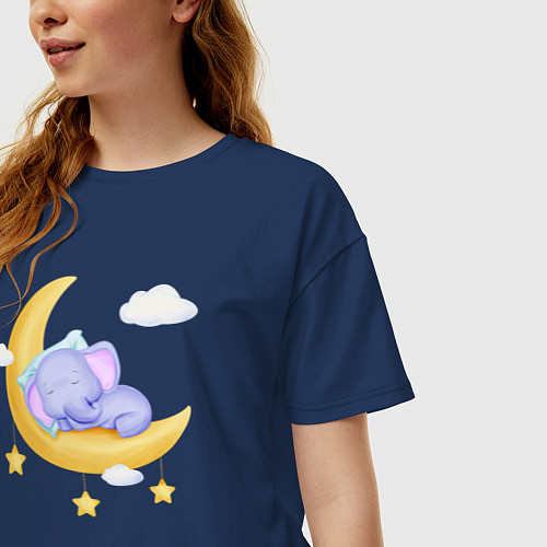 Женская футболка оверсайз Милый Слонёнок Спит На Месяце / Тёмно-синий – фото 3
