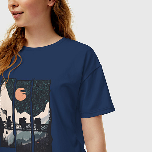Женская футболка оверсайз Оранжевая луна и хайкинг / Тёмно-синий – фото 3