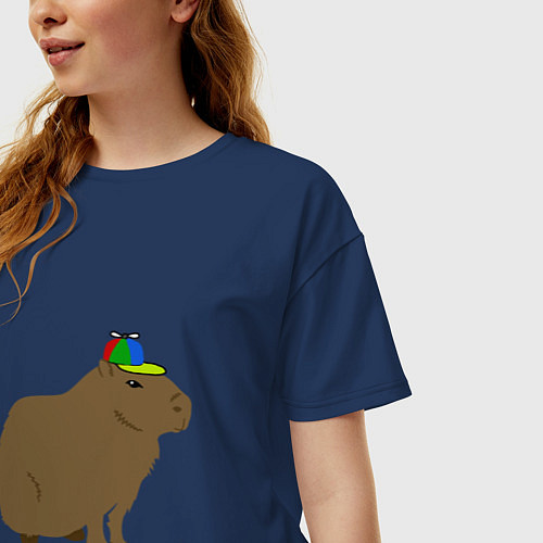 Женская футболка оверсайз Капибара с кепкой-пропеллером / Тёмно-синий – фото 3