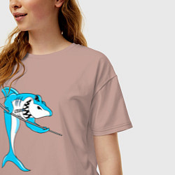 Футболка оверсайз женская Акула играет в бильярд, цвет: пыльно-розовый — фото 2