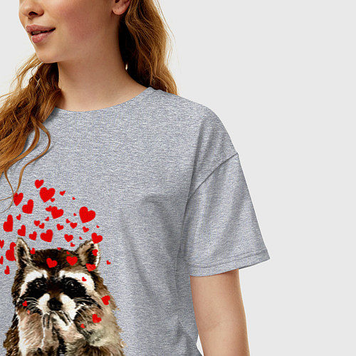 Женская футболка оверсайз Поцелуйчик енота с сердечками / Меланж – фото 3