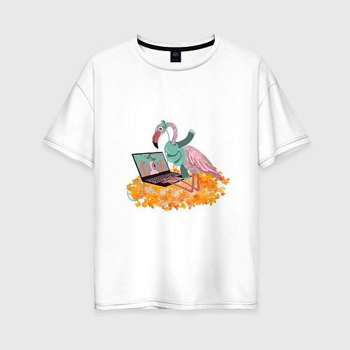 Женская футболка оверсайз Осенний фламинго с ноутбуком, мечты о лете / Белый – фото 1