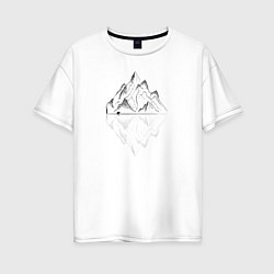 Женская футболка оверсайз Одинокий медведь в горах