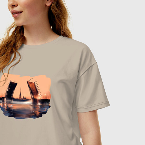 Женская футболка оверсайз Закат в Питере / Миндальный – фото 3