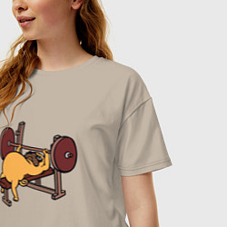 Футболка оверсайз женская Мопс - крутой пауэрлифтер!, цвет: миндальный — фото 2