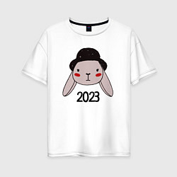 Женская футболка оверсайз Кролик в шапке 2023