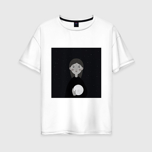 Женская футболка оверсайз Девочка с луной в руке на фоне звёздного неба / Белый – фото 1
