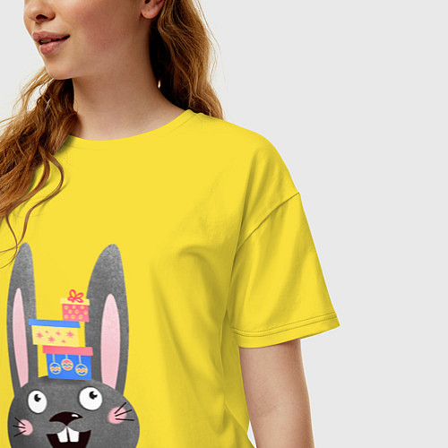 Женская футболка оверсайз Черный кролик с подарками / Желтый – фото 3