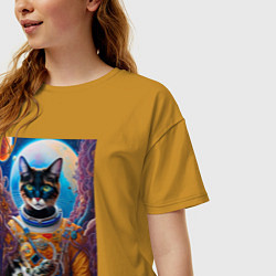 Футболка оверсайз женская Милая кошечка космонавт - нейросеть, цвет: горчичный — фото 2