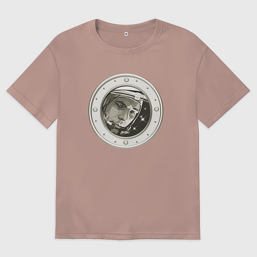 Женская футболка оверсайз Юрий Гагарин в иллюминаторе / Пыльно-розовый – фото 1