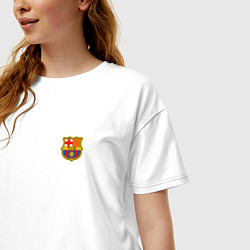 Футболка оверсайз женская ФК Барселона эмблема, цвет: белый — фото 2