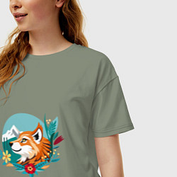 Футболка оверсайз женская Лиса и горы среди цветов, цвет: авокадо — фото 2