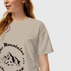 Футболка оверсайз женская Горы зовут - The mountains are calling, цвет: миндальный — фото 2