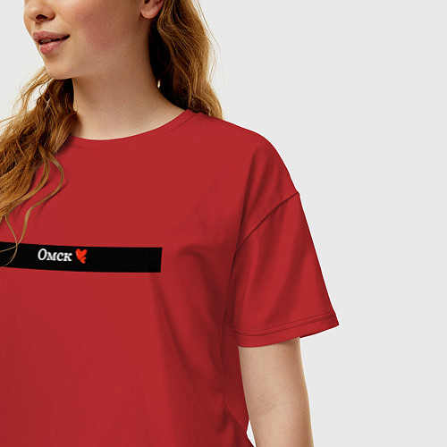Женская футболка оверсайз Омск города России / Красный – фото 3