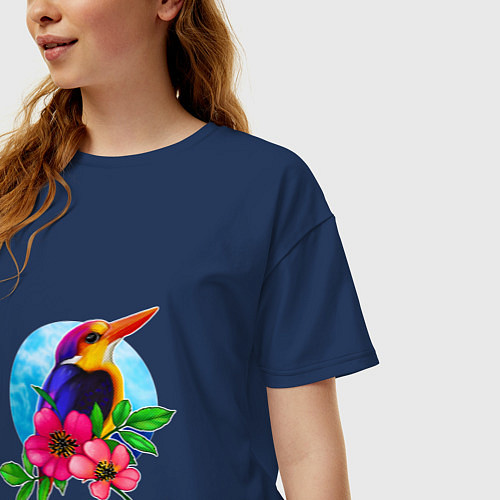 Женская футболка оверсайз Тропическая птица в цветах / Тёмно-синий – фото 3
