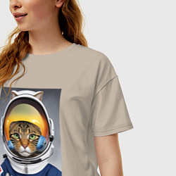 Футболка оверсайз женская Кот в костюме астронавта, цвет: миндальный — фото 2
