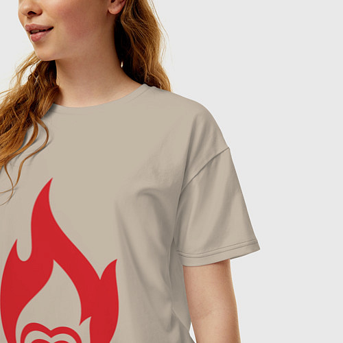 Женская футболка оверсайз Сердце в огне / Миндальный – фото 3