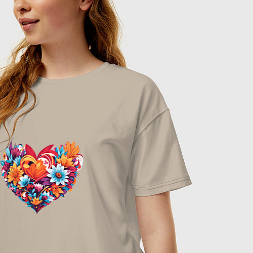 Женская футболка оверсайз Цветы в форме сердца / Миндальный – фото 3