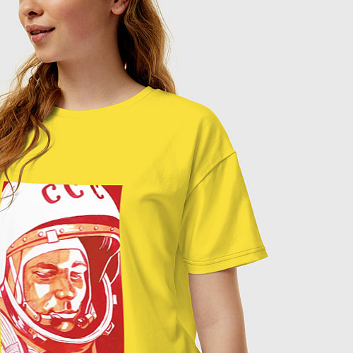 Женская футболка оверсайз Gagarin in red / Желтый – фото 3