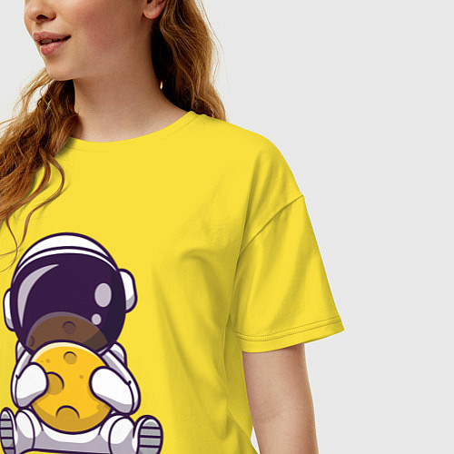 Женская футболка оверсайз Космонавт и луна / Желтый – фото 3