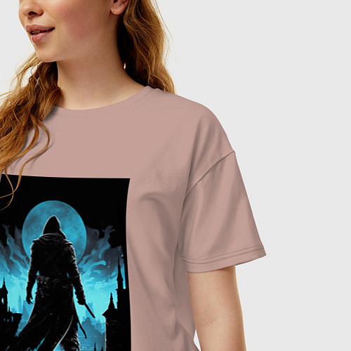 Женская футболка оверсайз Assassins creed темная ночь / Пыльно-розовый – фото 3